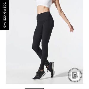 Blanqi hipster cuffed leggings NWT